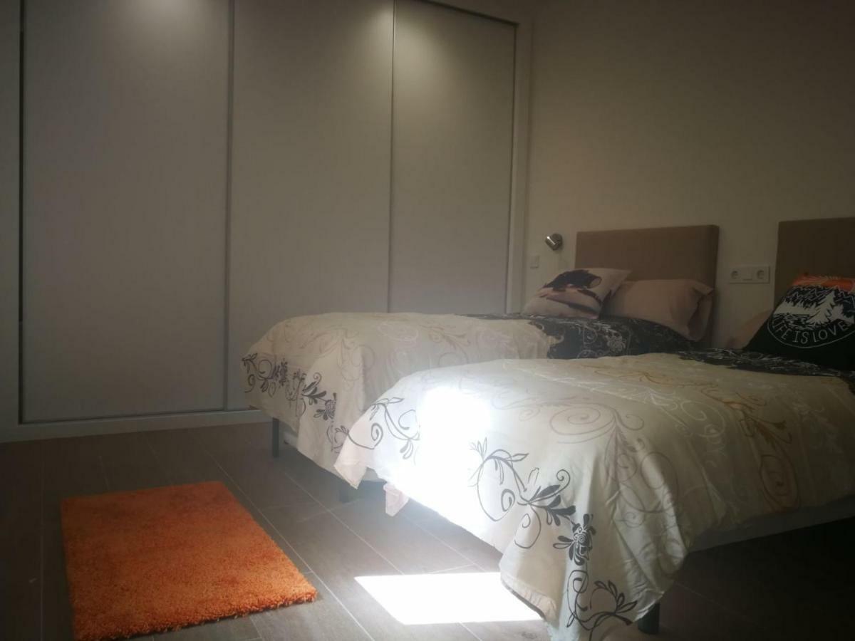 Apartamento Rami อาลิกันเต ภายนอก รูปภาพ